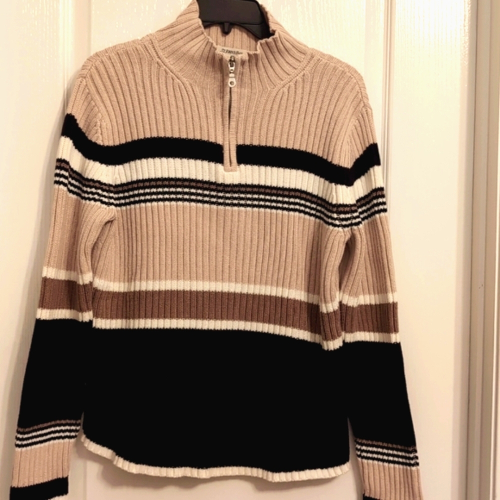 St. John's Bay 1/4 Zip Mock Neck Ribbed Sweater. Size XL. Camel Striped